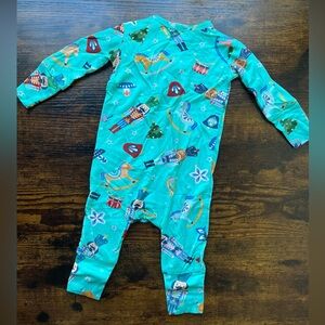 NWT Posh Peanut Kid's Fritz
Nutcracker Romper Onsie, 0-3 months
